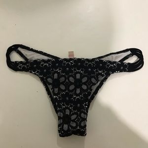 VS bikini bottoms